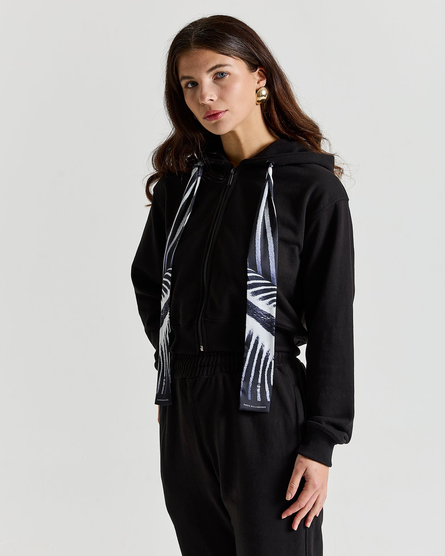 SAFARI Scarf Cropped Hoodie in Black