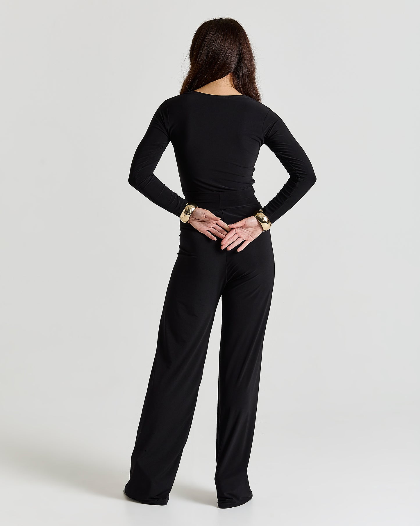 BASIC LONG SLEEVE TOP in Black